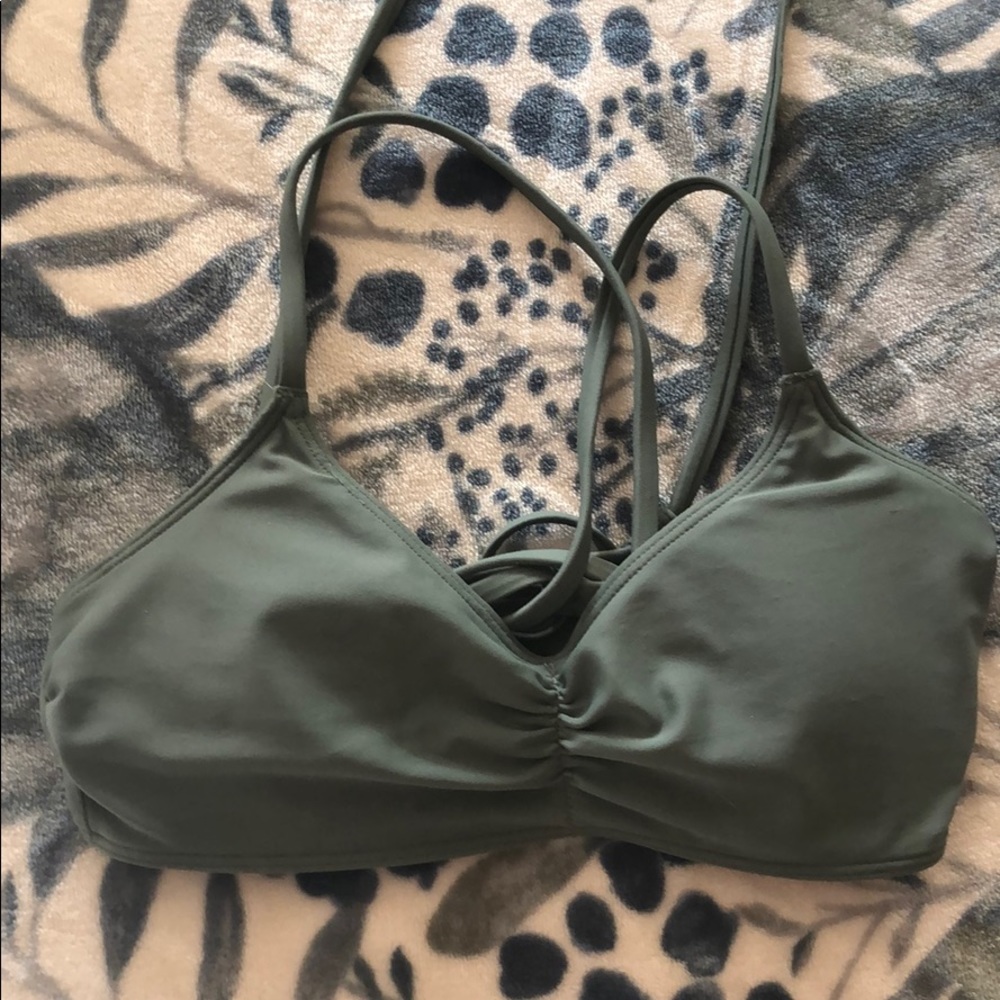 Arie bikini top